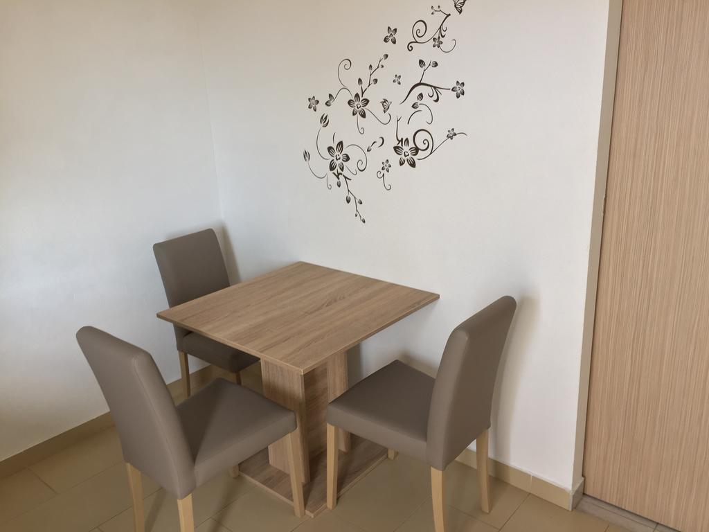 Apartments Lolo Privlaka  Εξωτερικό φωτογραφία