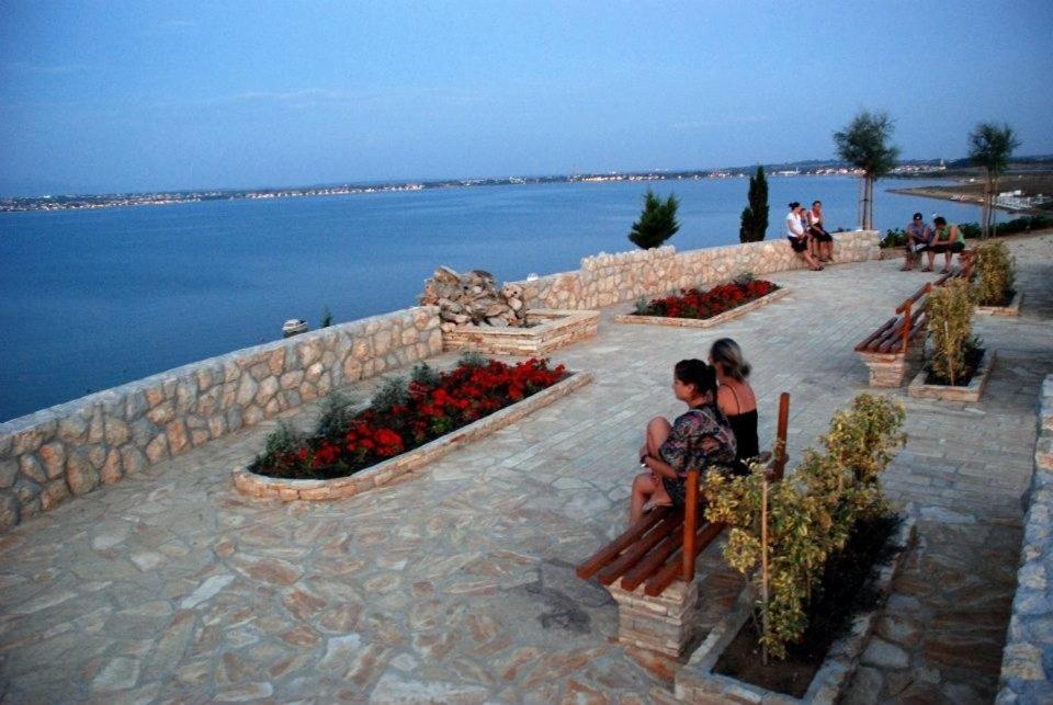 Apartments Lolo Privlaka  Εξωτερικό φωτογραφία
